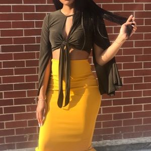 FASHION NOVA OLIVE GREEN CROP TOP